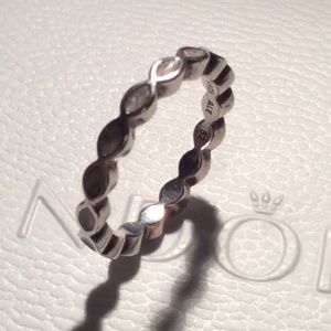 Pandora silver ring size 52